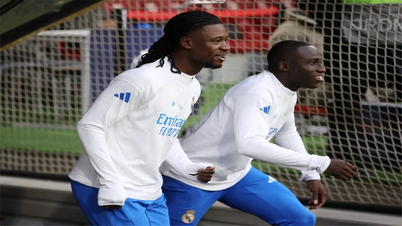 ماركا تكشف حقيقة رحيل كامافينجا عن ريال مدريد